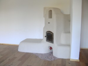 weißer Lehmofen